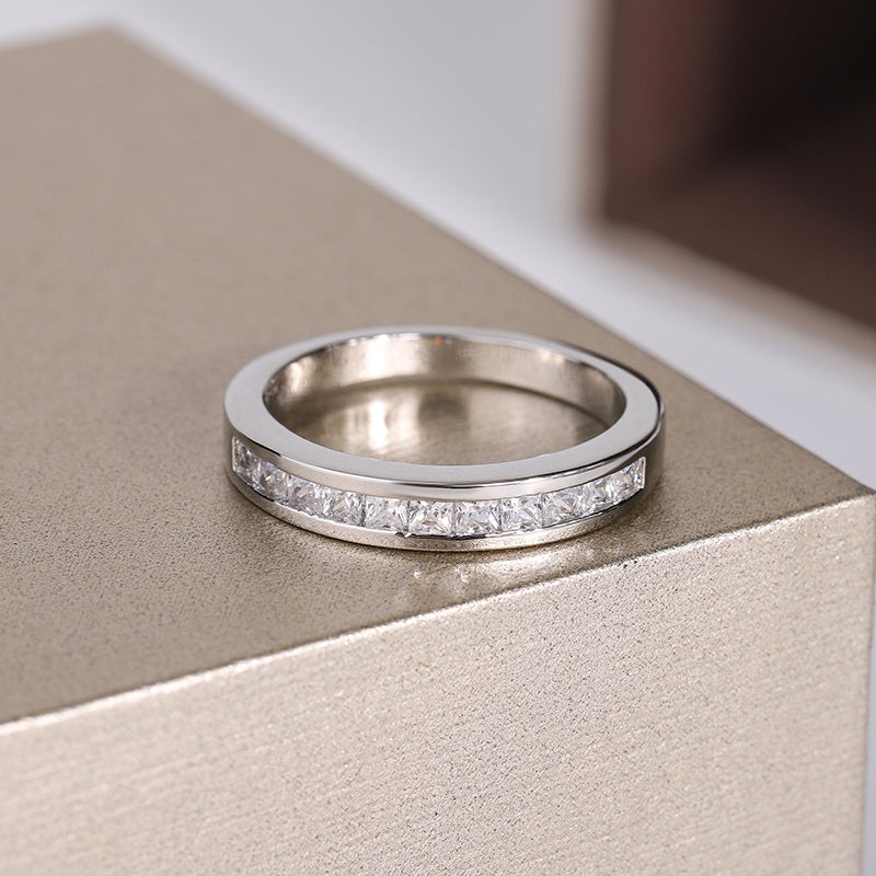 Zyra Solitaire Ring