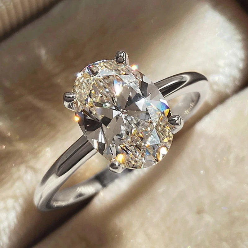 Amora Oval Ring